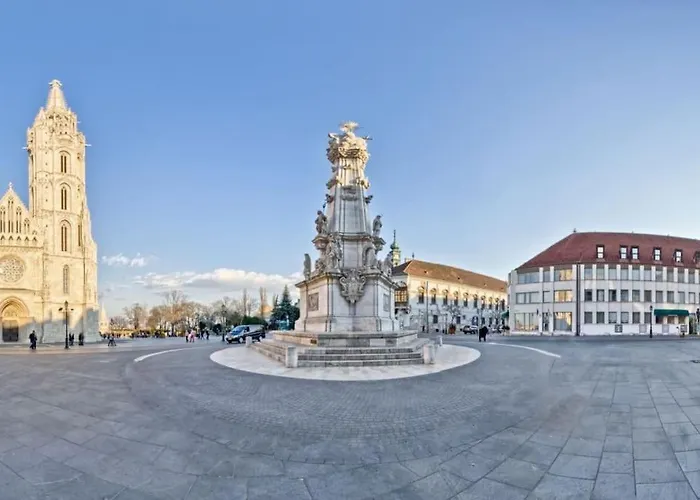 Charming Castle View With Giant Balcony Appartement *