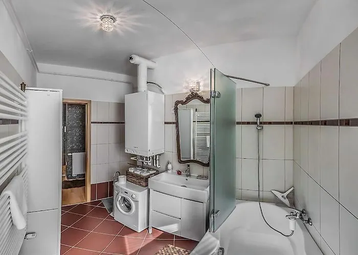 Charming Castle View With Giant Balcony Apartament