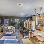 Apartmán Charming Castle View With Giant Balcony *
