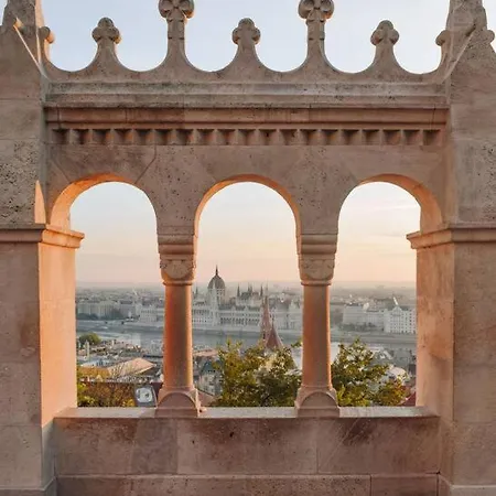 Apartament Charming Castle View With Giant Balcony Budapesta